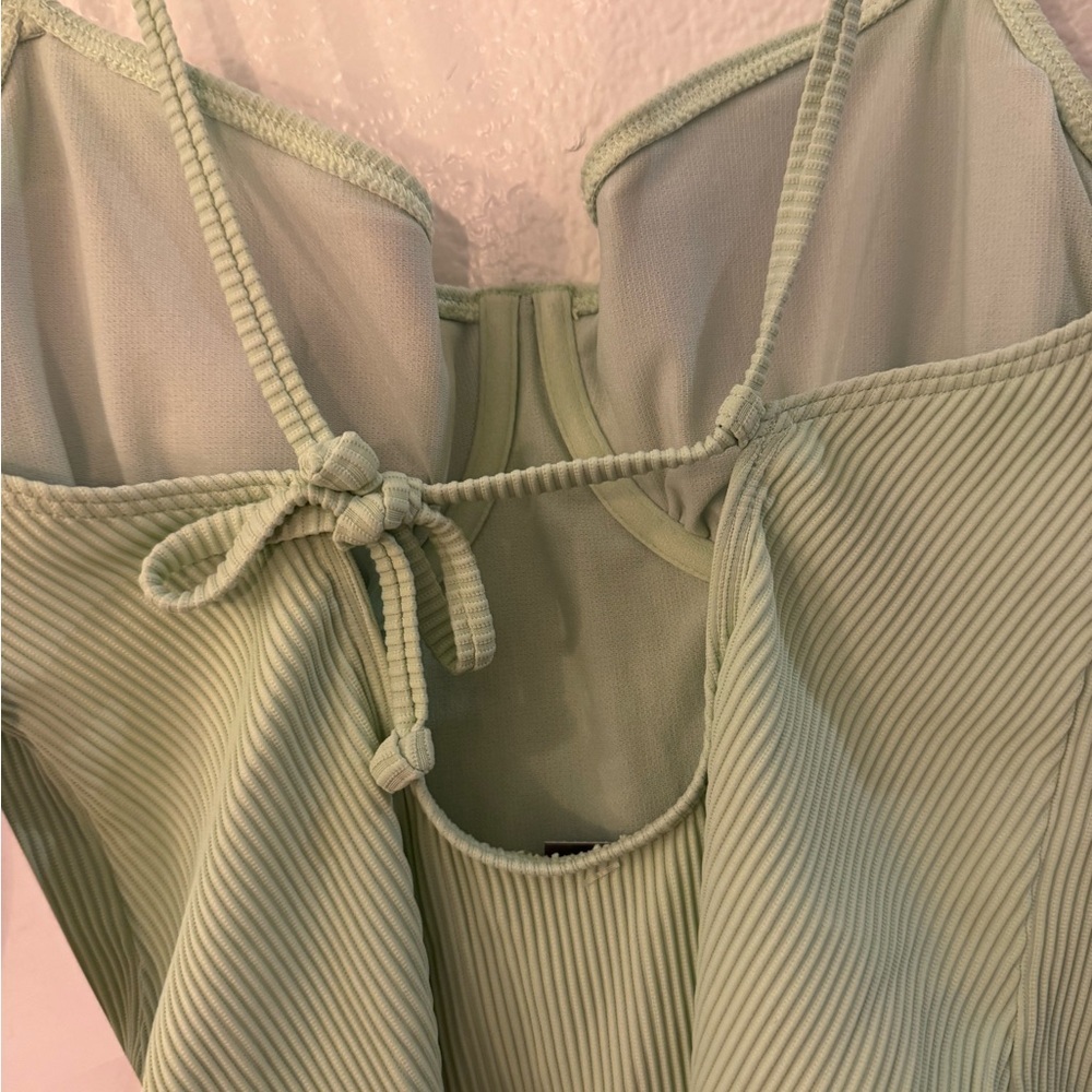 NWT Roxy Light Green Ribbed Swimsuit Poolside Ready! Vibrant Summer Color - Picture 6 of 8